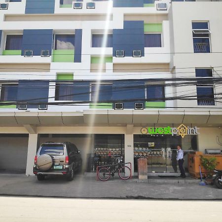 Westpoint Hotel セブ市 エクステリア 写真