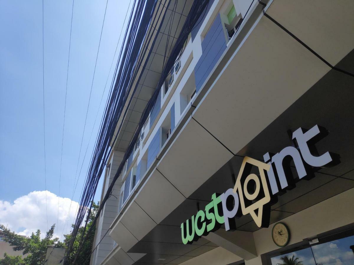 Westpoint Hotel セブ市 エクステリア 写真